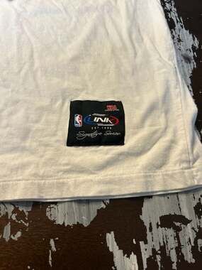 Vintage UNK NBA LeBron James Signature Series 23 Cleveland Cavaliers Long Sleeve